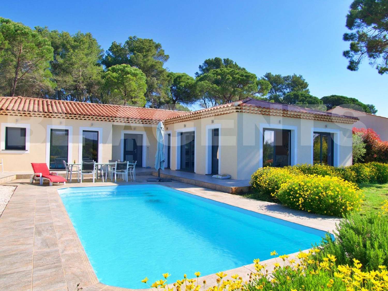  à vendre maison Bagnols-en-Forêt Var 1