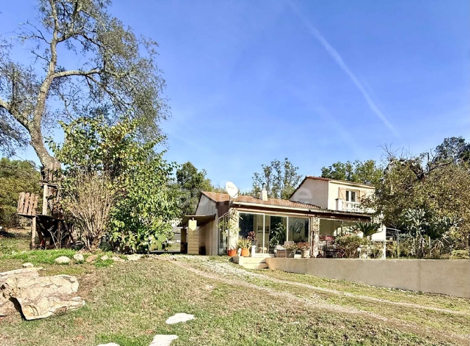  te koop huis Bagnols-en-Forêt Var 1