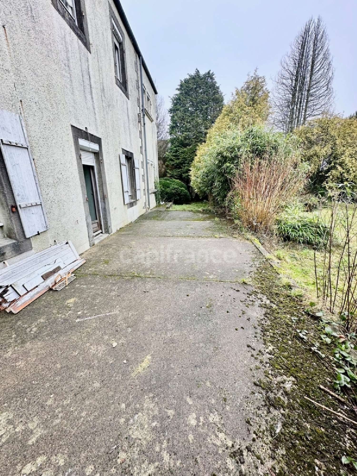  for sale house Berrien Finistère 2