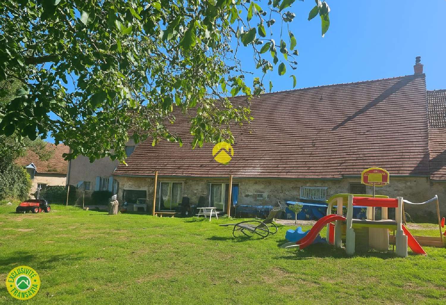  te koop huis Bizeneuille Allier 1