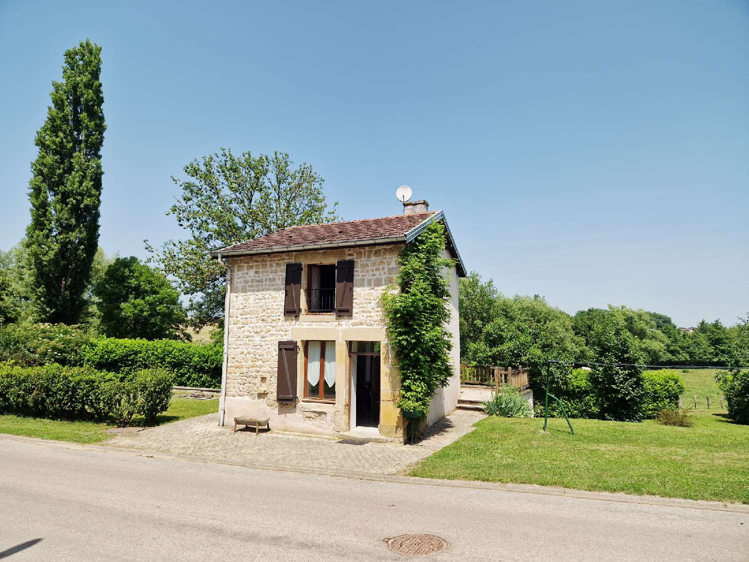  à vendre maison Bourbonne-les-Bains Haute-Marne 1