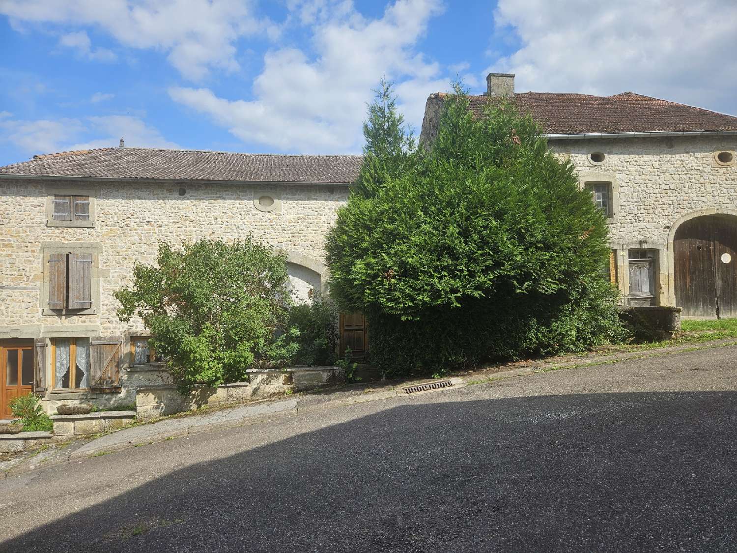  à vendre maison Bourbonne-les-Bains Haute-Marne 1
