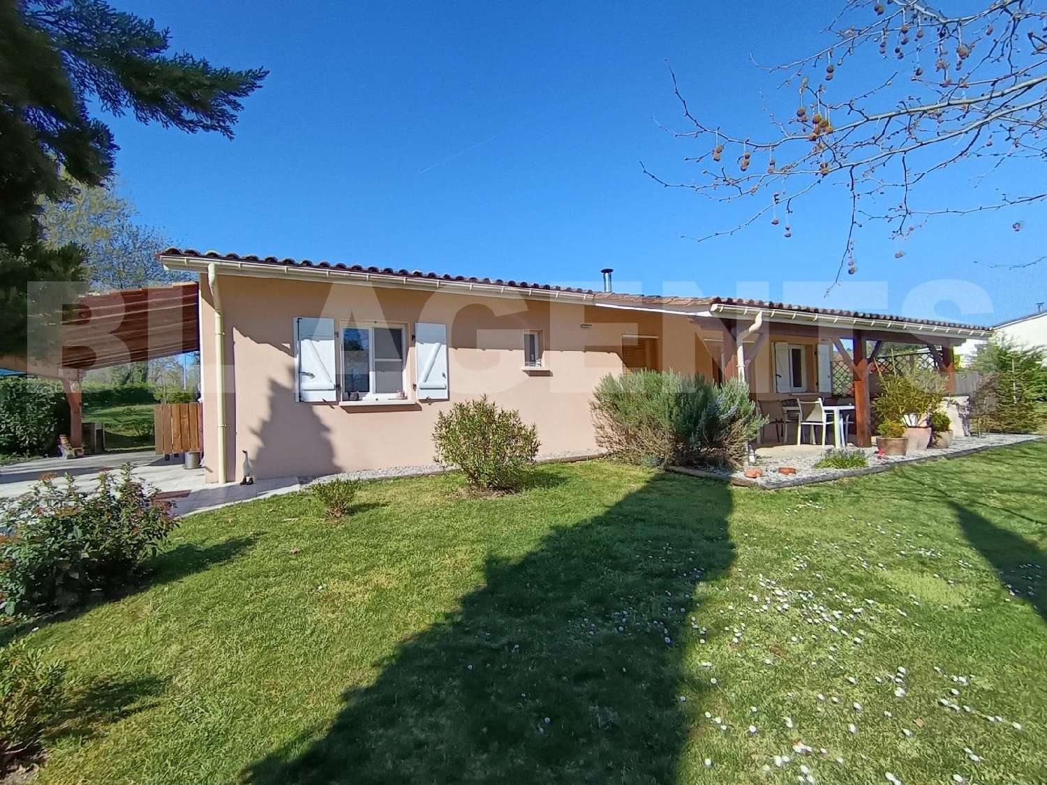 te koop huis Brossac Charente 1