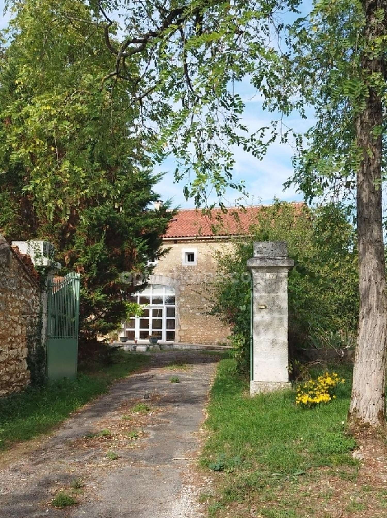 te koop huis Bunzac Charente 1