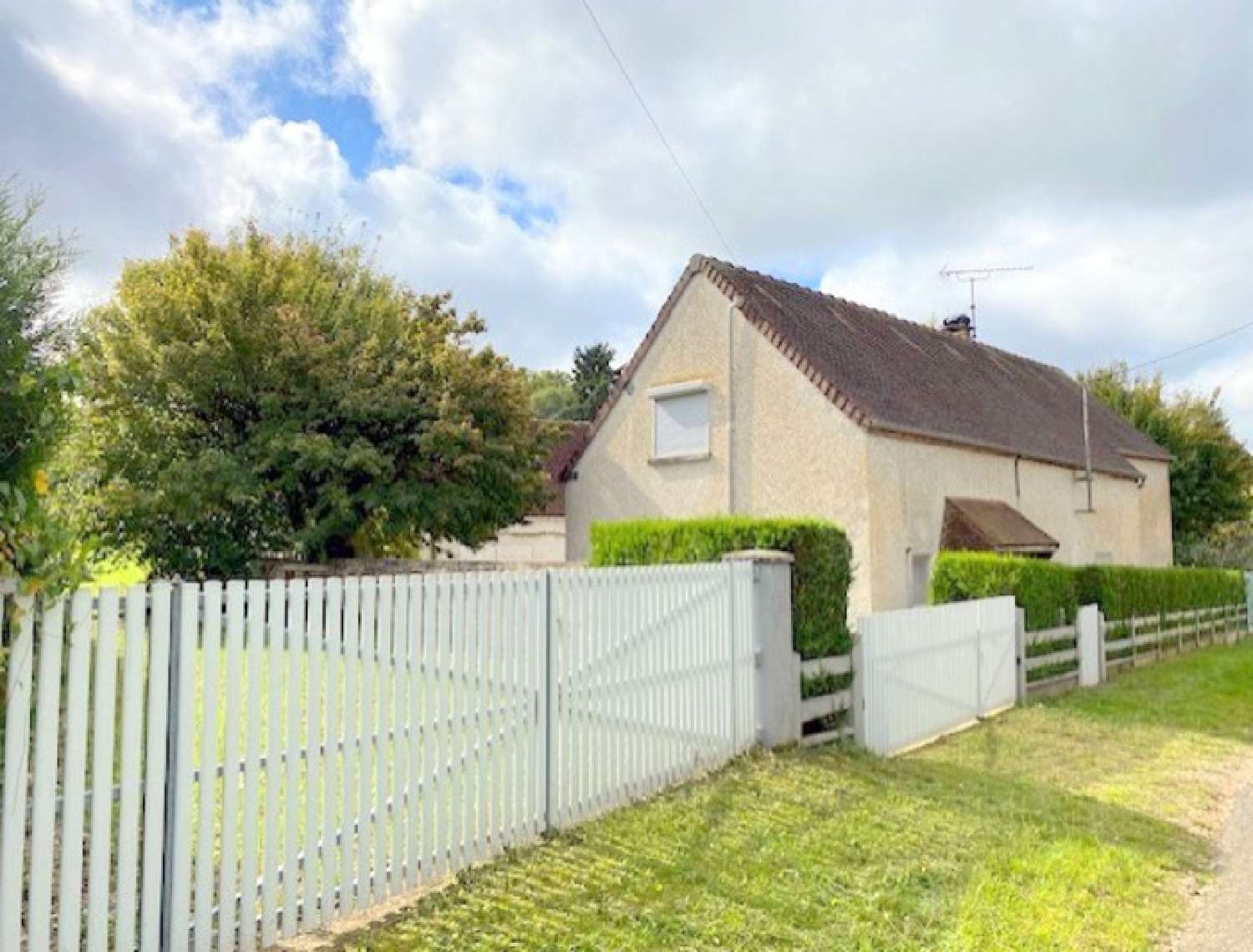  en venta casa Cerisiers Yonne 1