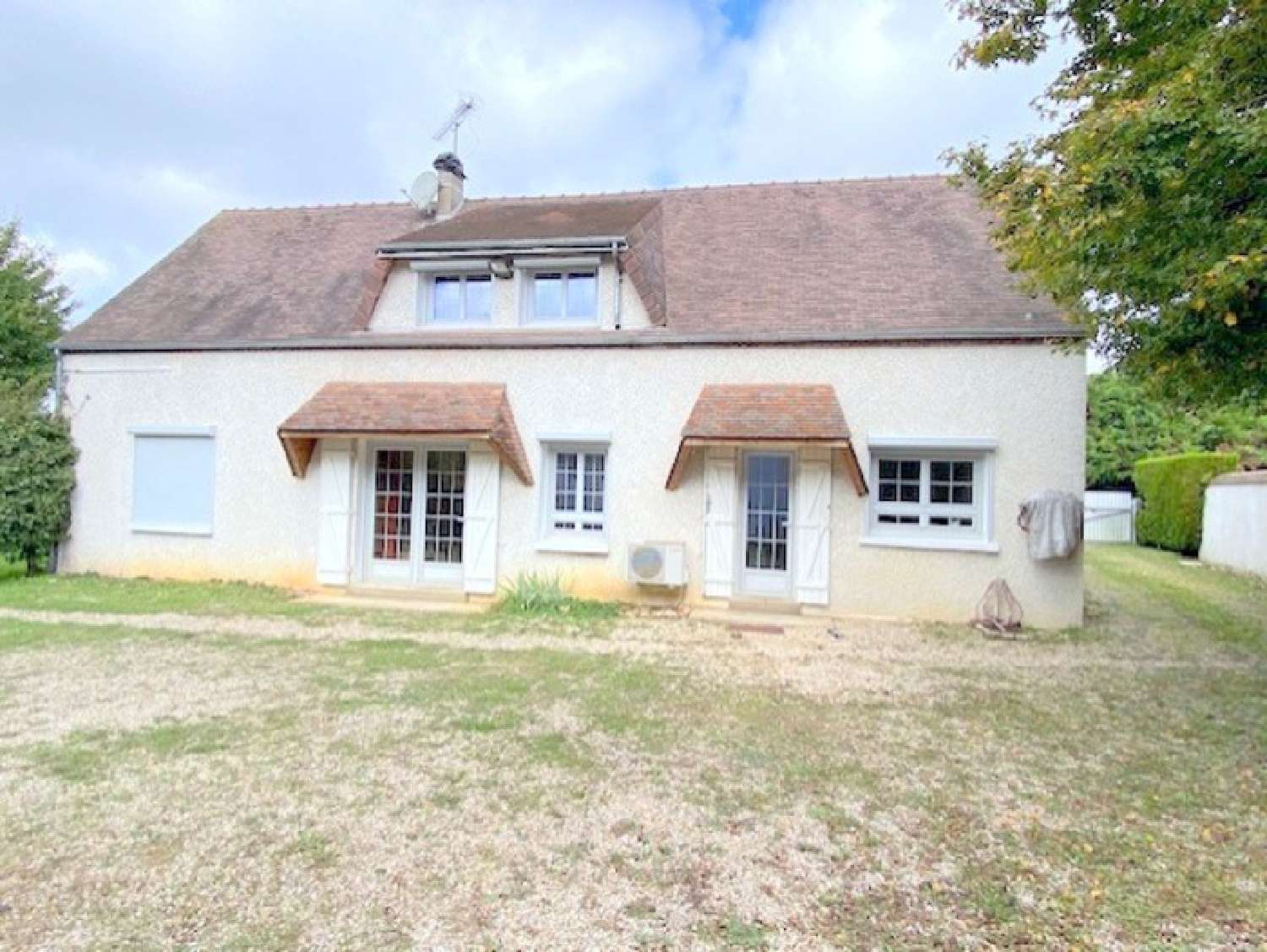  en venta casa Cerisiers Yonne 2