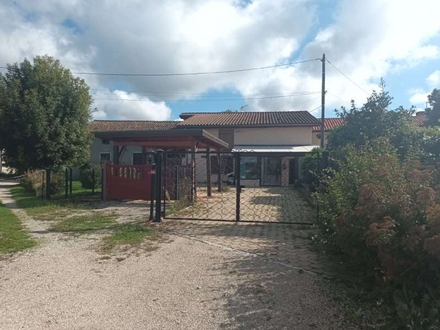 à vendre maison Chalamont Ain 1