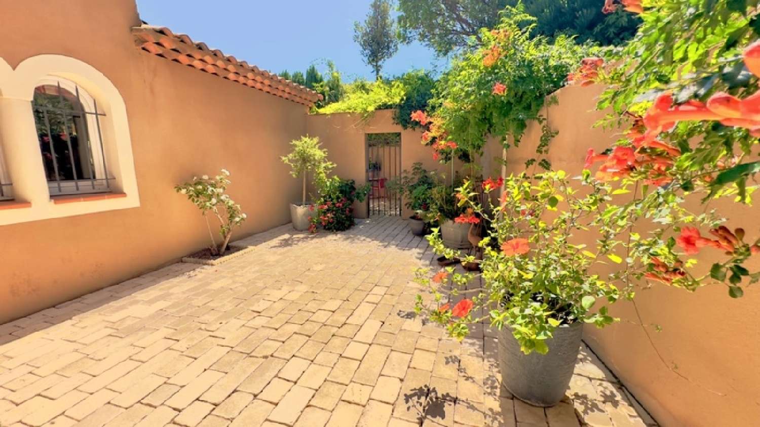  te koop huis Châteauneuf-le-Rouge Bouches-du-Rhône 3