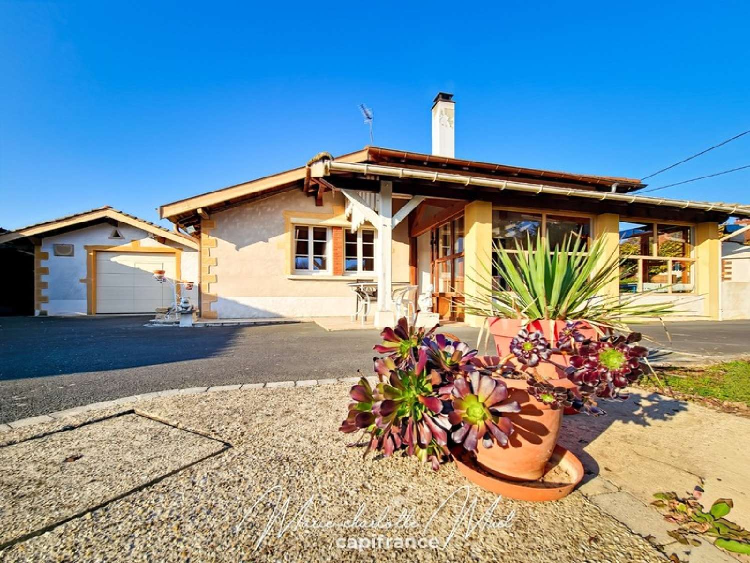  te koop huis Chevroux Ain 1