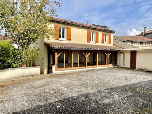 Confolens Charente maison foto 7195077