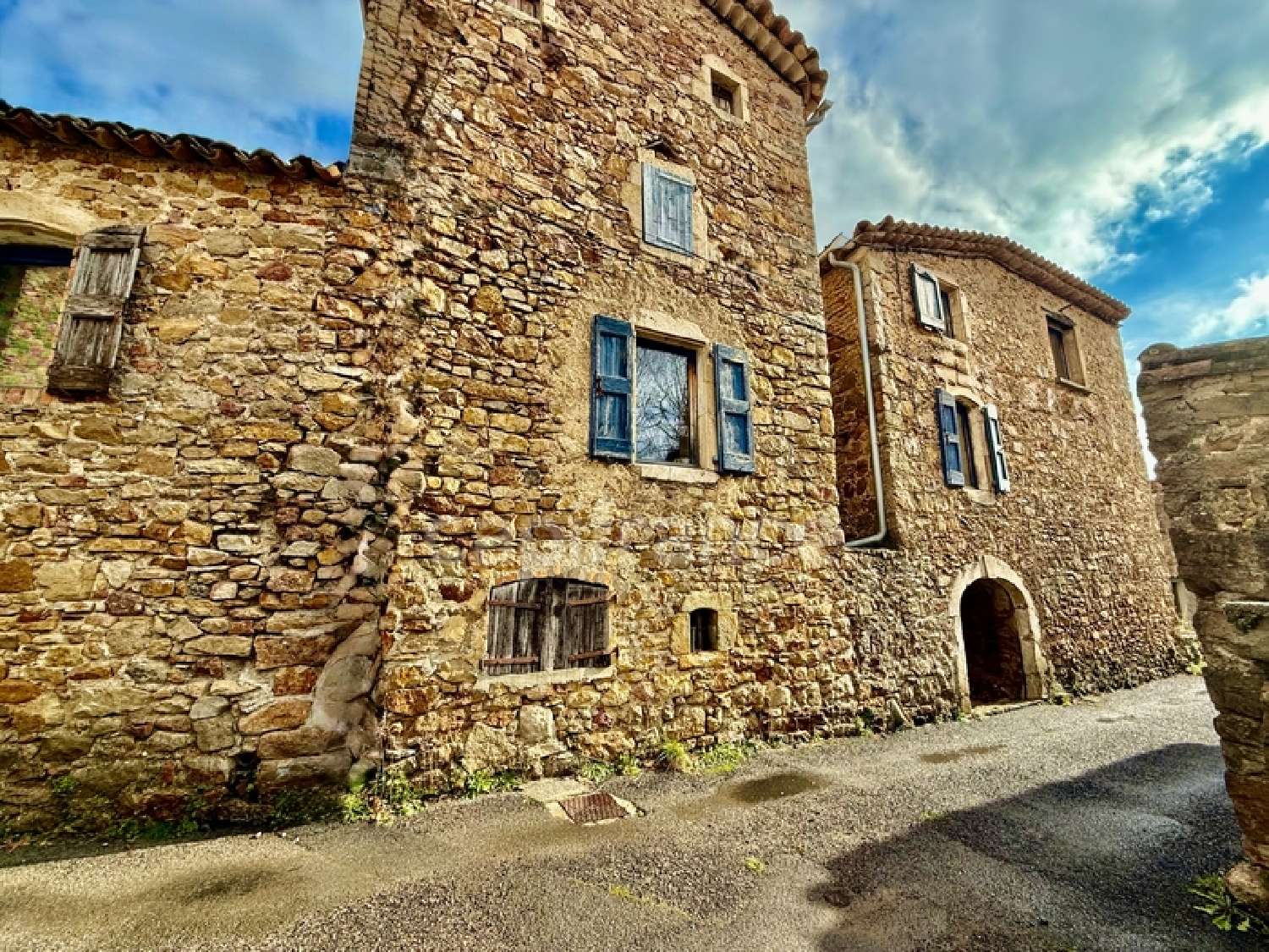  for sale house Corbés Gard 2