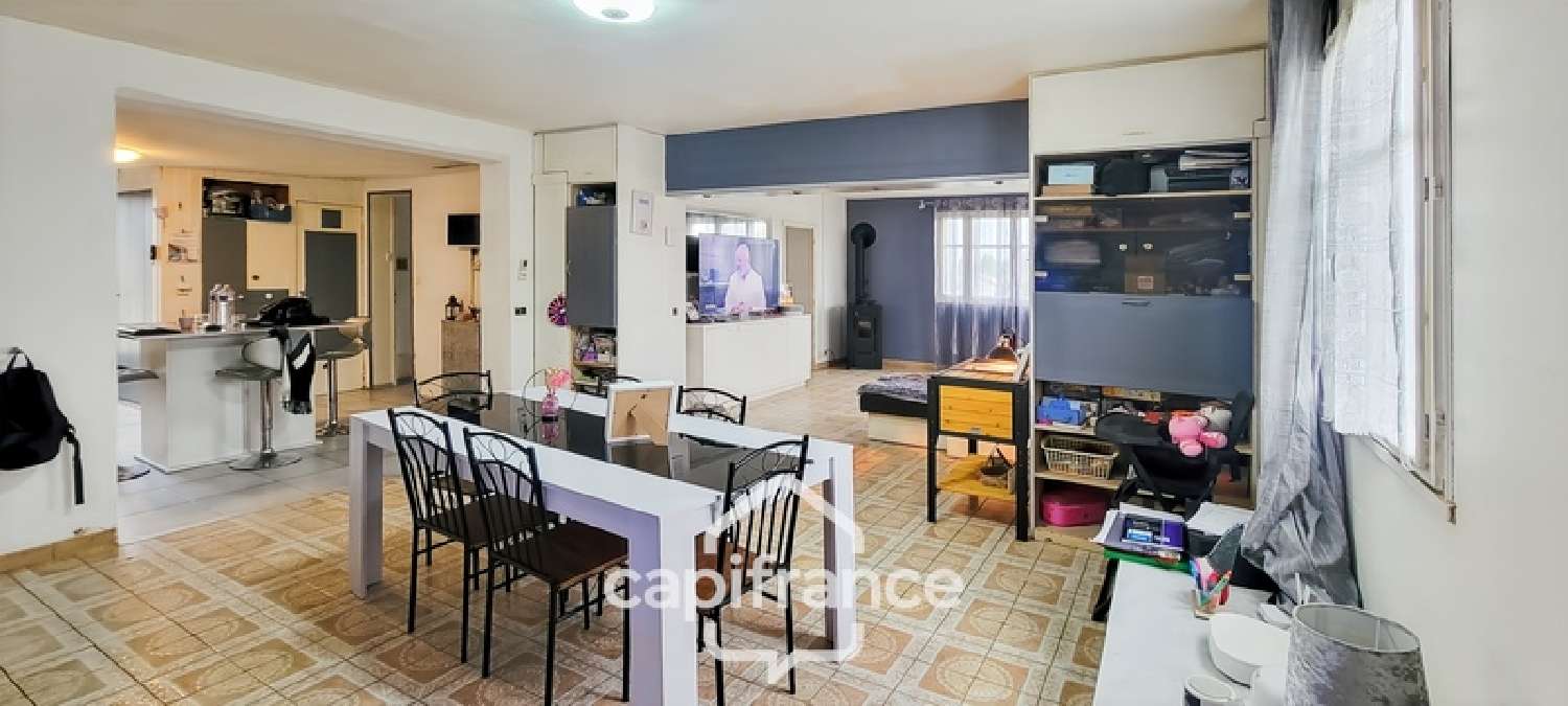 for sale house Cré Sarthe 3