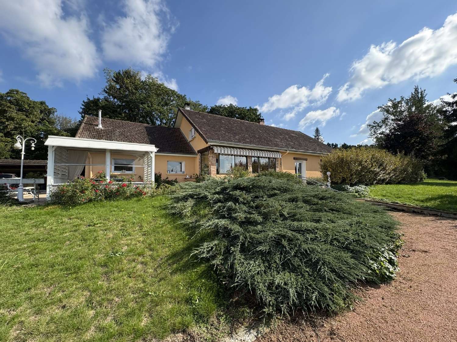 te koop huis Creuzier-le-Vieux Allier 1