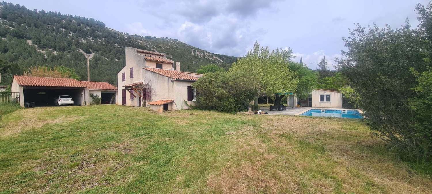  te koop huis Cuges-les-Pins Bouches-du-Rhône 1