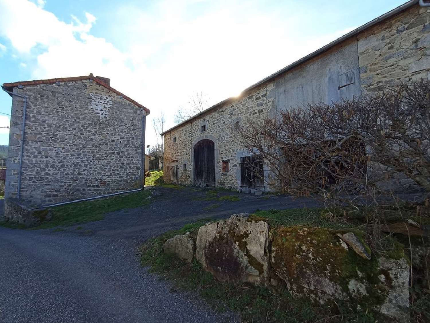  à vendre maison Ferrières-sur-Sichon Allier 1