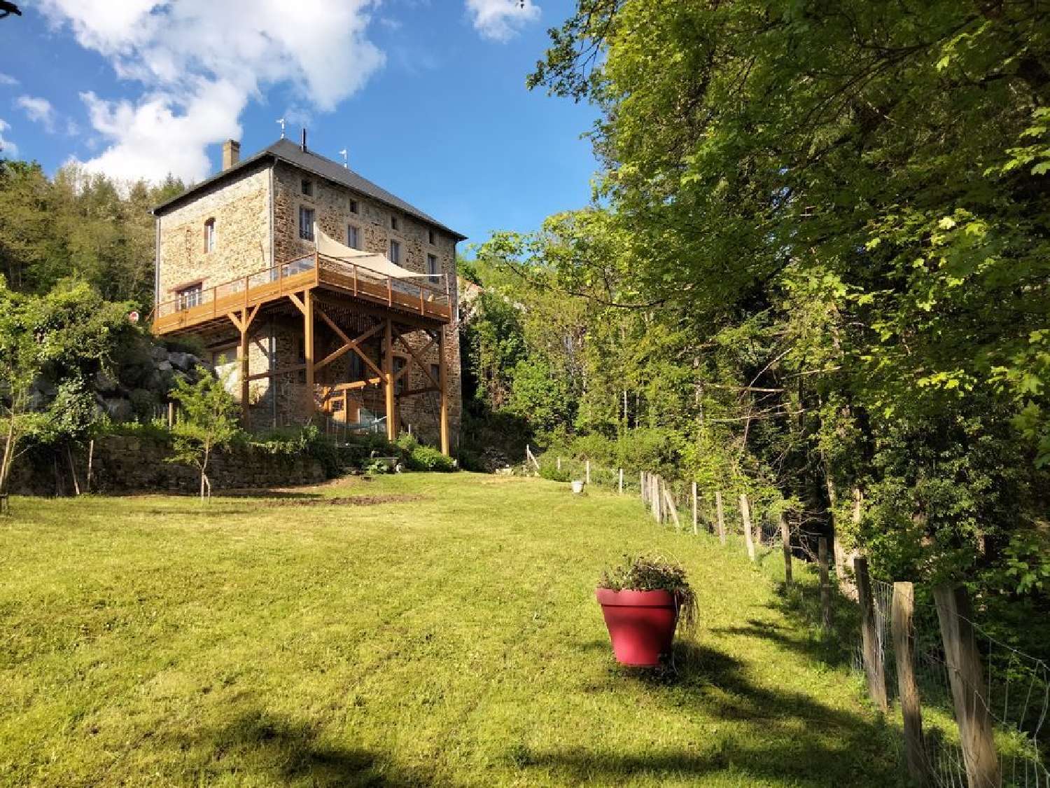  à vendre maison Ferrières-sur-Sichon Allier 1