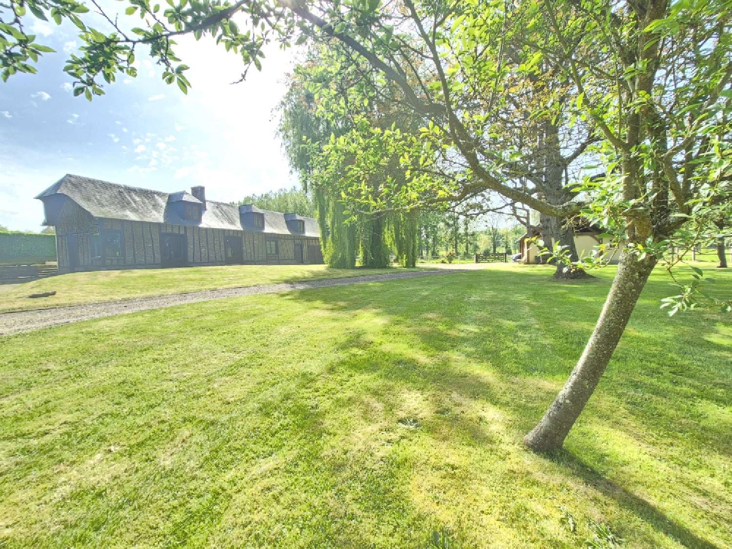 for sale house Foucarmont Seine-Maritime 1