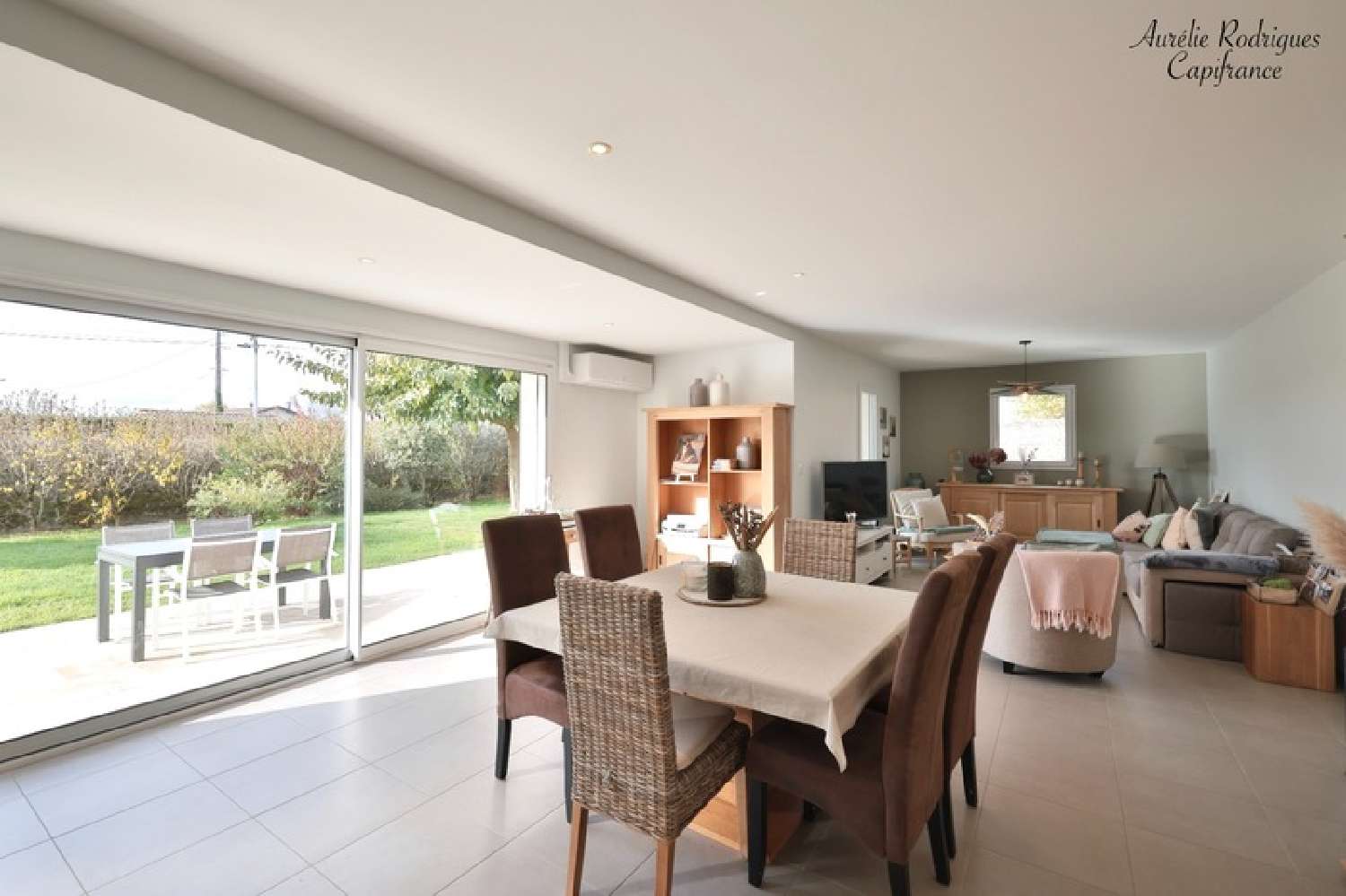 te koop huis Grièges Ain 3