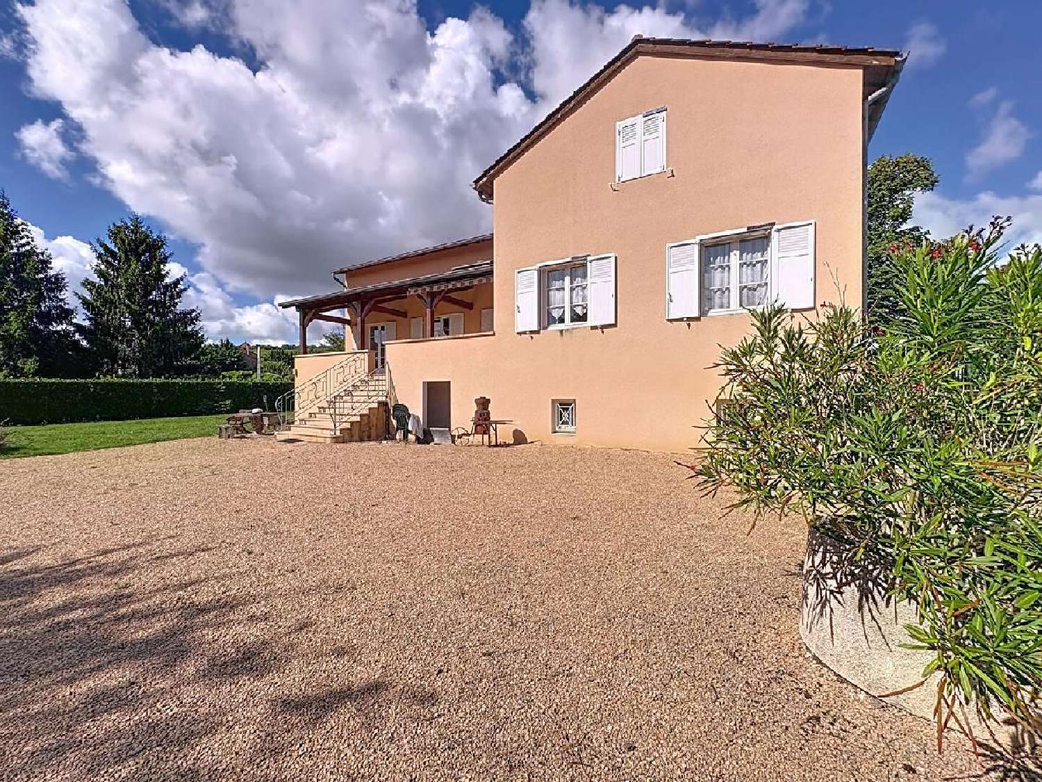 à vendre maison Igé Saône-et-Loire 1