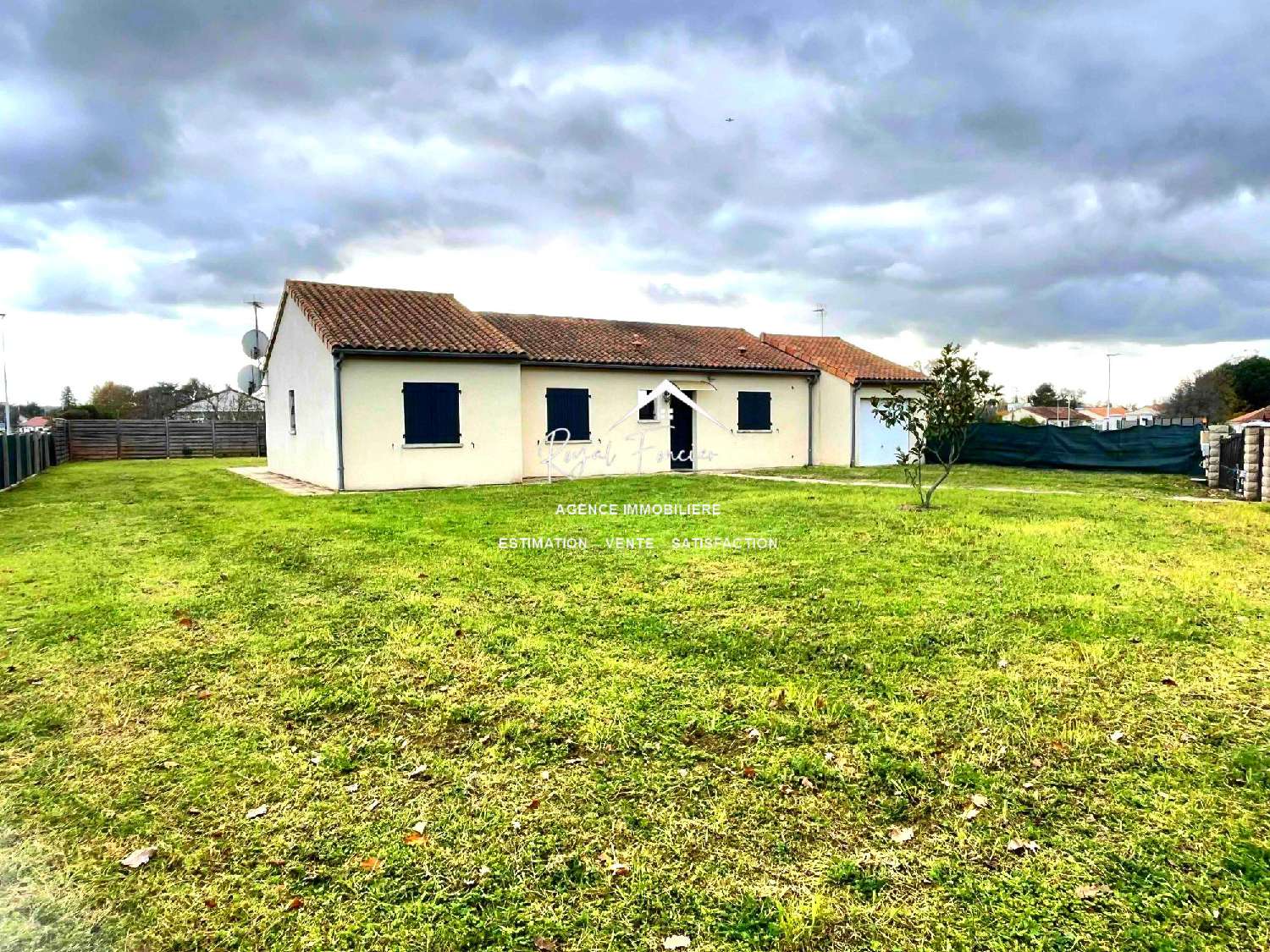 for sale house Ingrandes Vienne 1