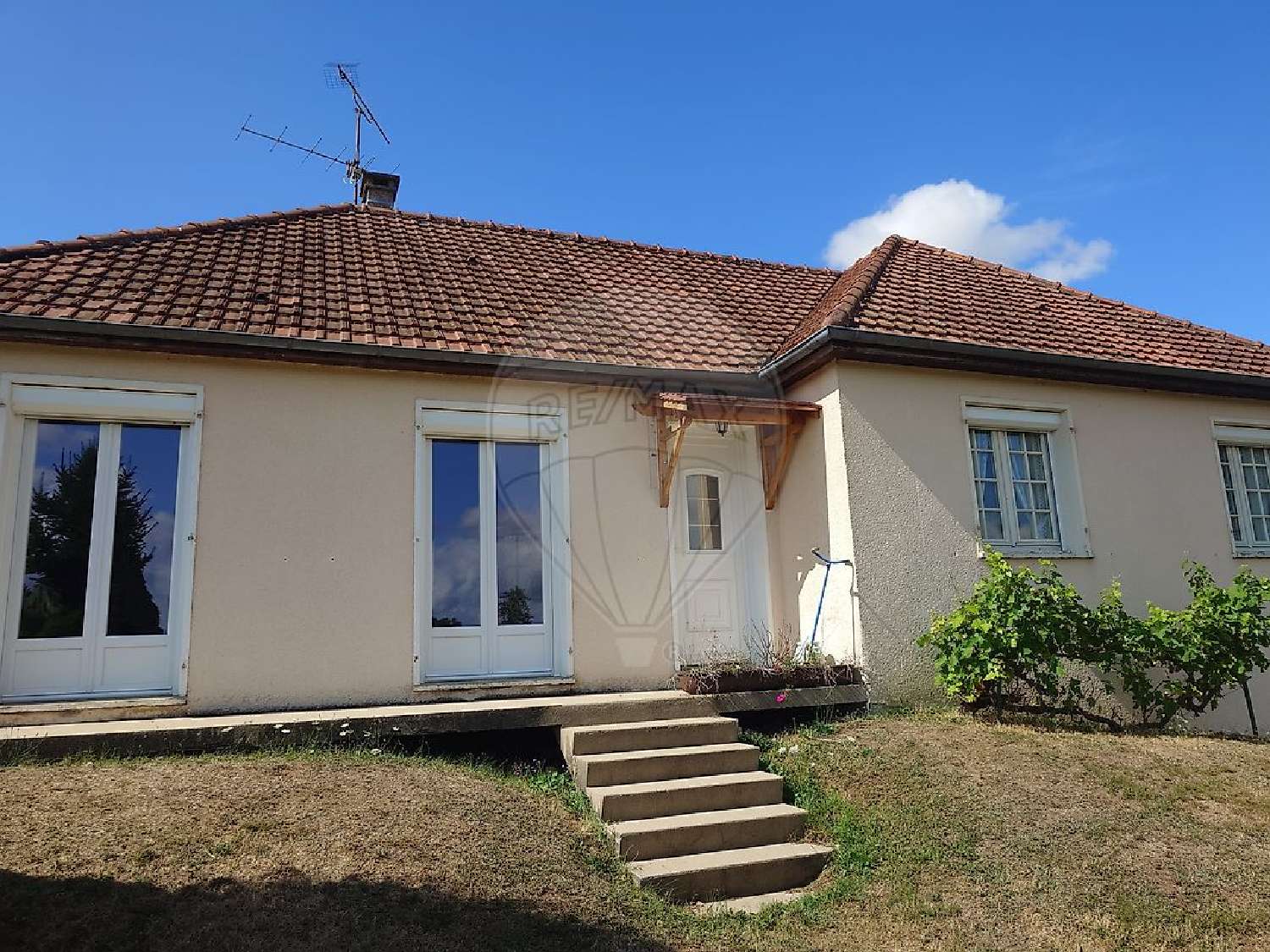 for sale house Issy-l'Évêque Saône-et-Loire 2