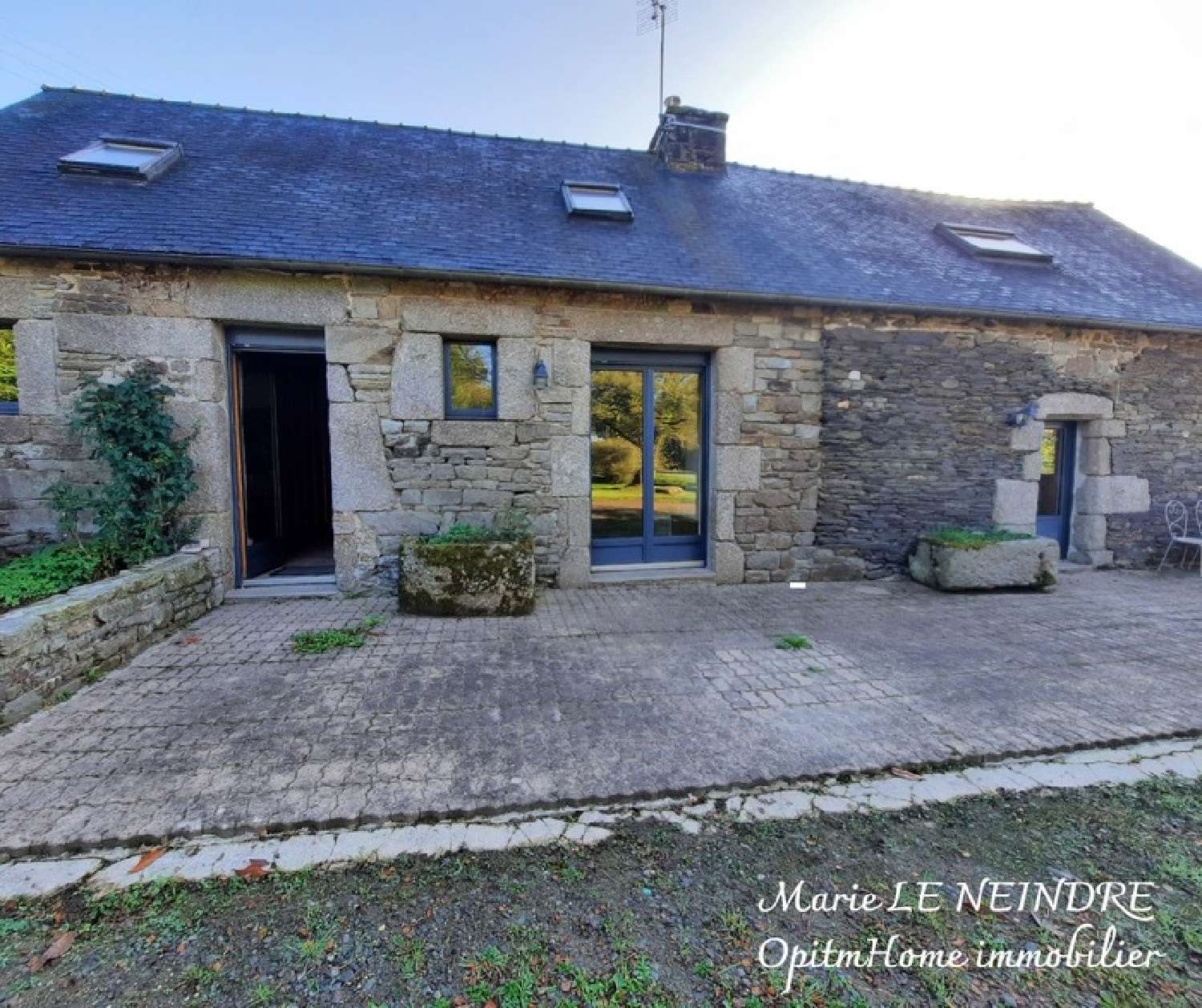 à vendre maison Kergrist-Moëlou Côtes-d'Armor 2