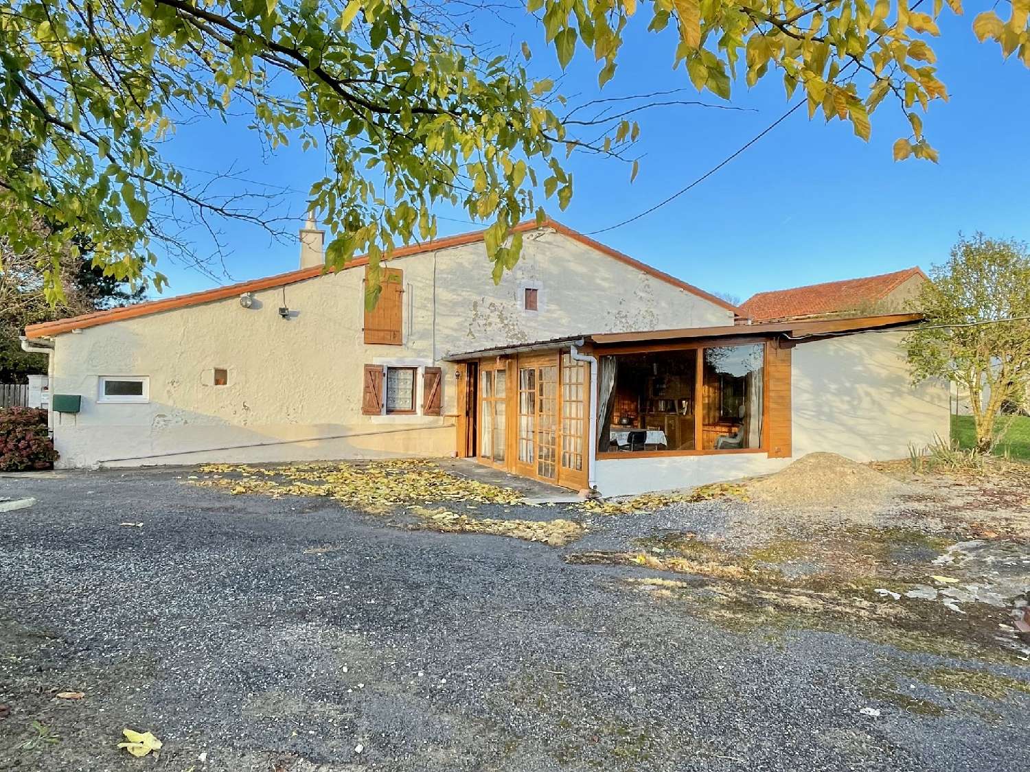 for sale house La-Chapelle-Bâton Vienne 1