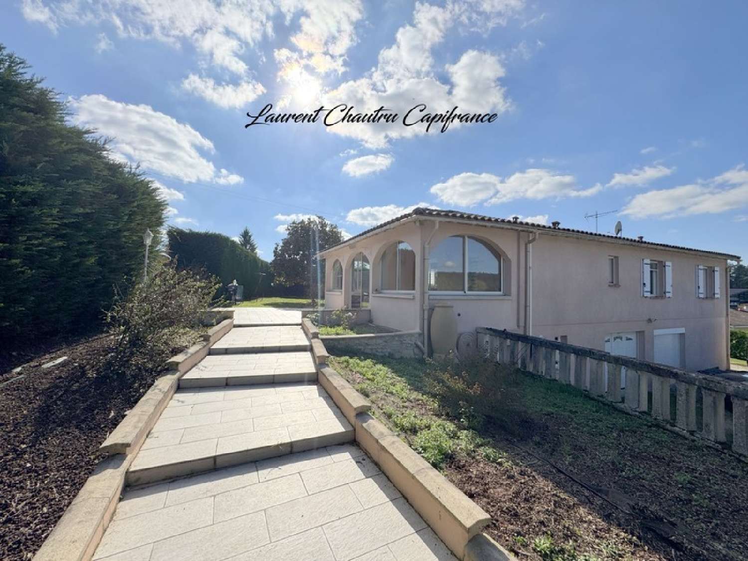  te koop huis La Douze Dordogne 1