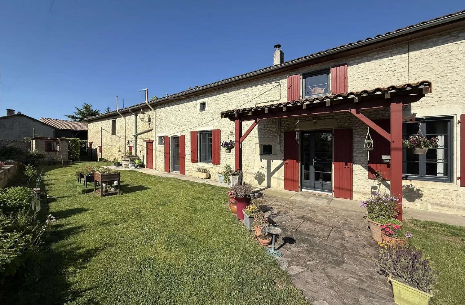  for sale house La Faye Charente 1