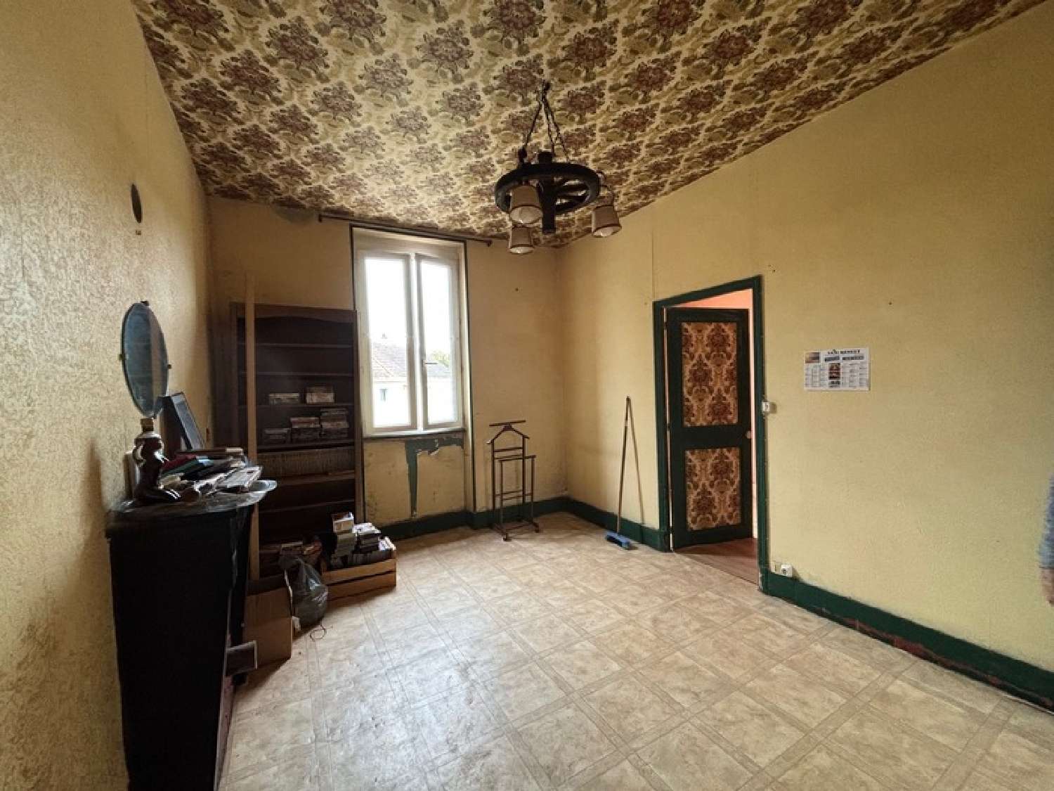 for sale house La Guerche-sur-l'Aubois Cher 3