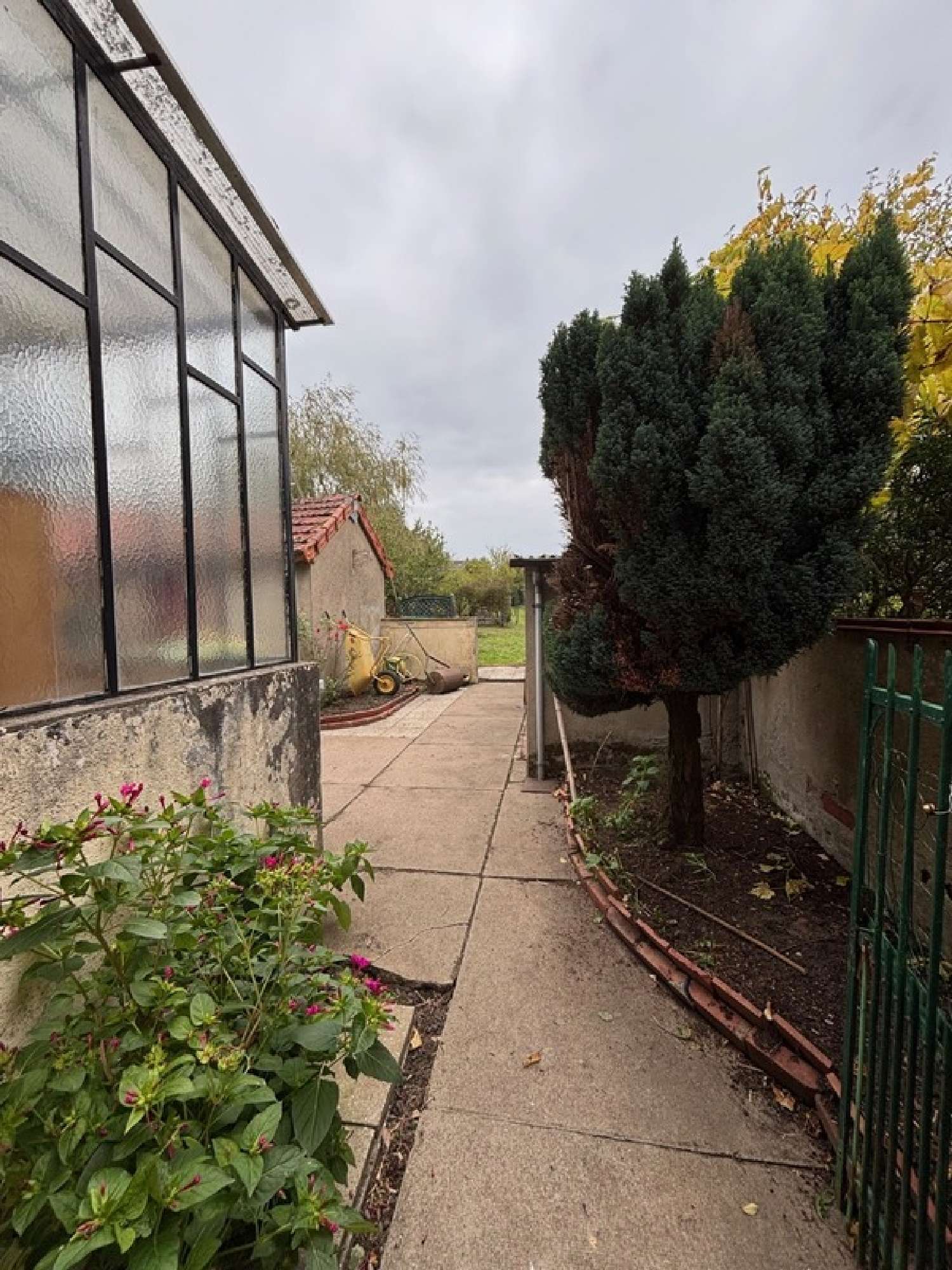 for sale house La Guerche-sur-l'Aubois Cher 8