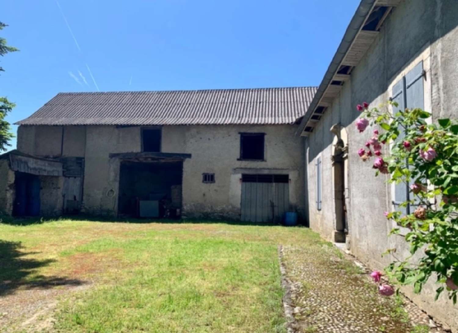  for sale house Laloubère Hautes-Pyrénées 1