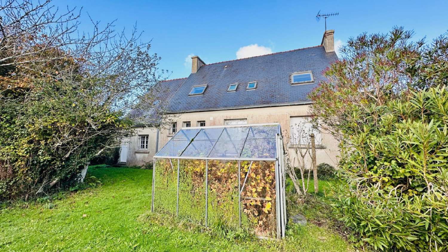 for sale house Lanvéoc Finistère 2