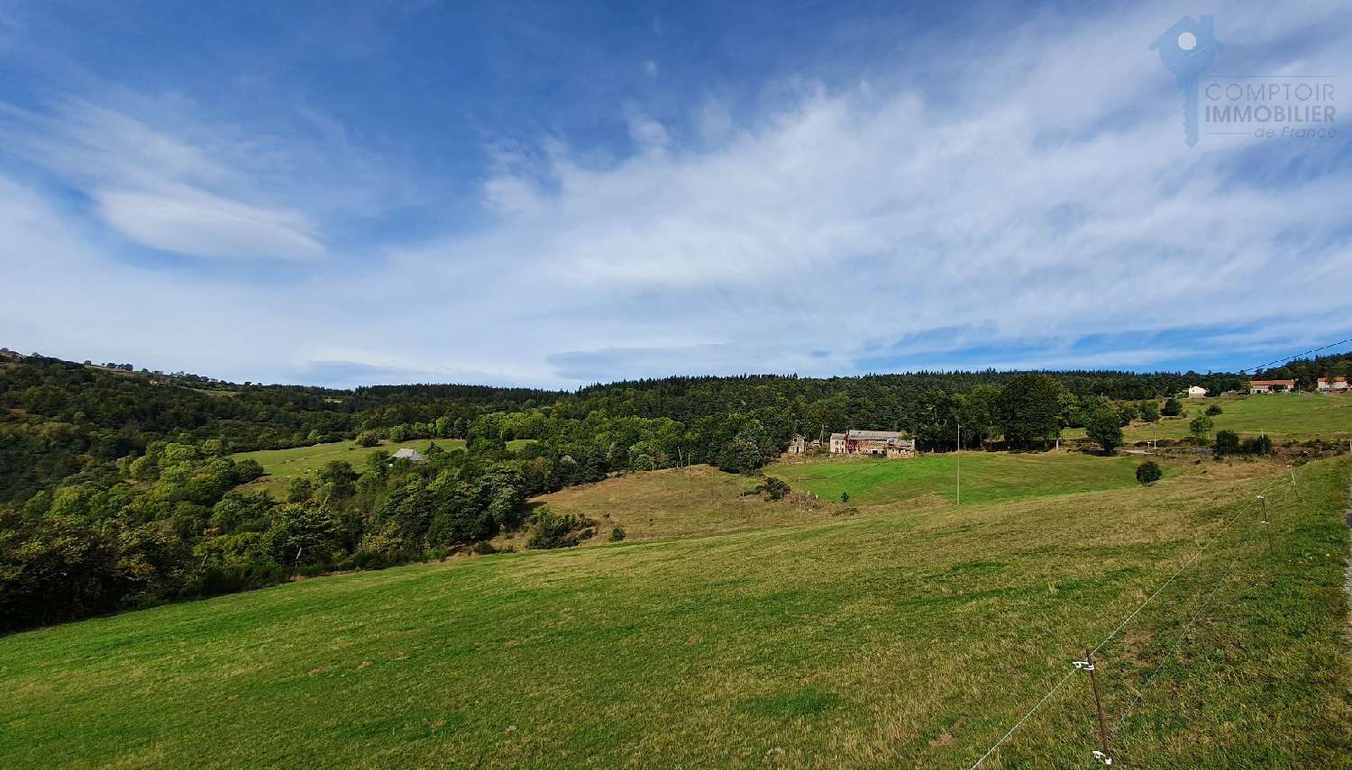 te koop huis Le Lac-d'Issarlès Ardèche 2