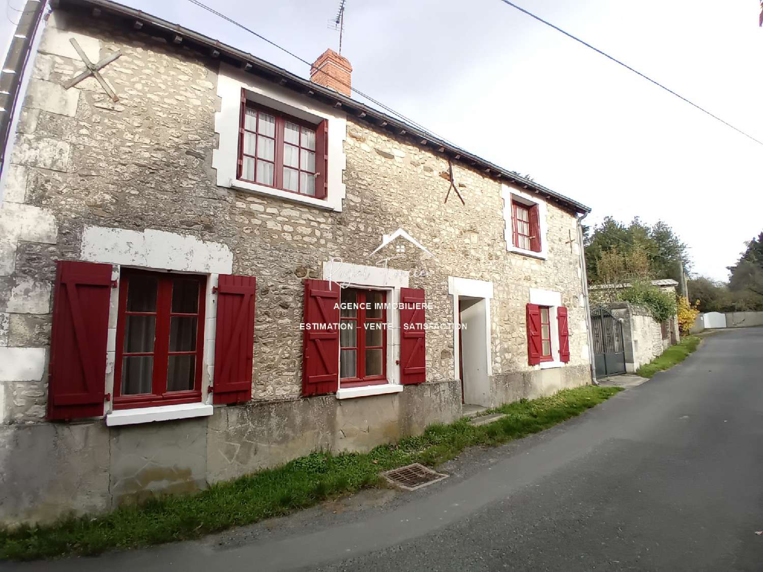 te koop huis Les Ormes Vienne 1