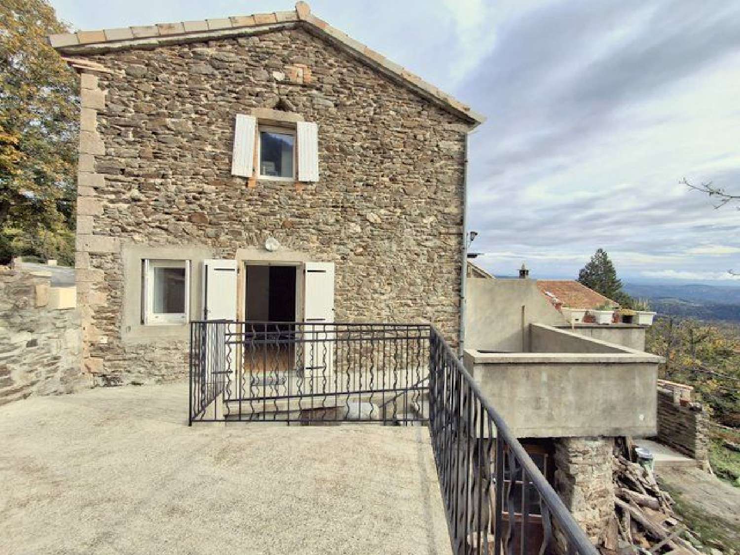 te koop huis Les Vans Ardèche 1