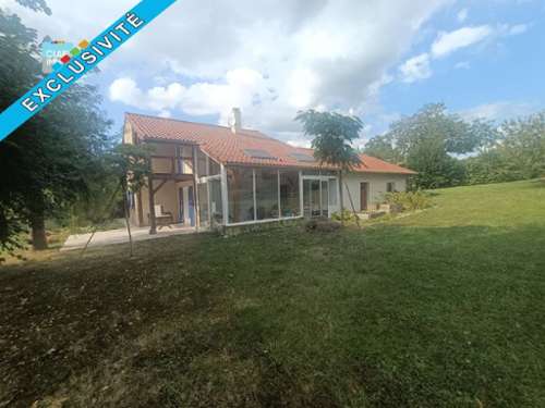 Lugny Saône-et-Loire huis foto 7195972