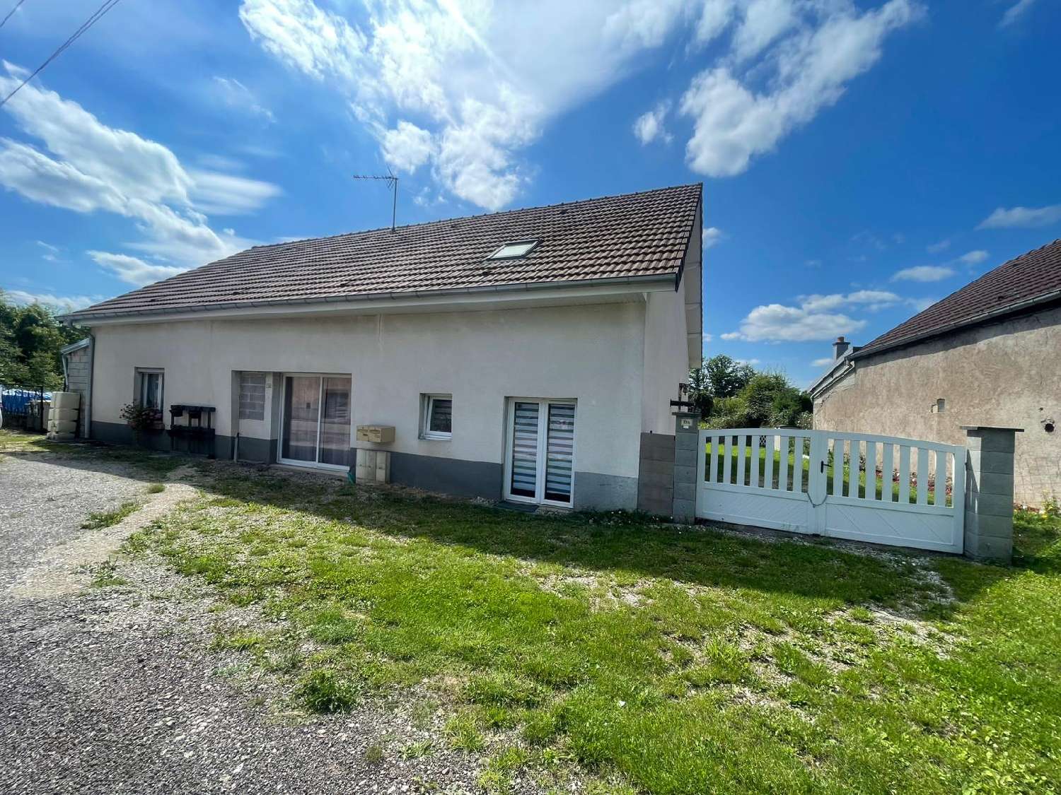  te koop huis Malbouhans Haute-Saône 1