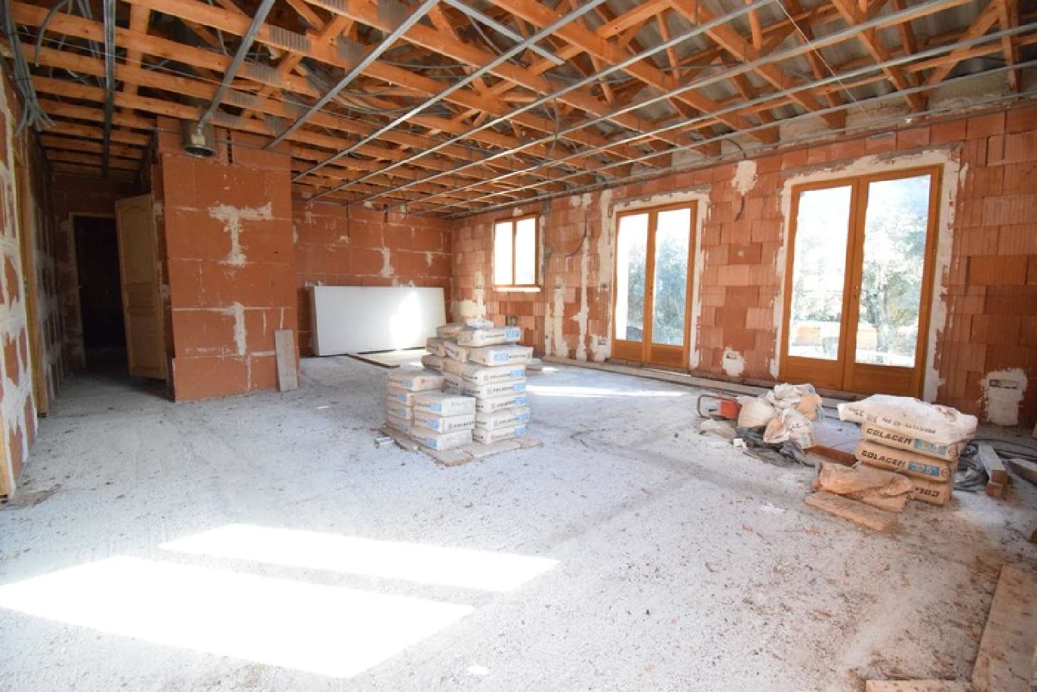 for sale house Mons Var 4