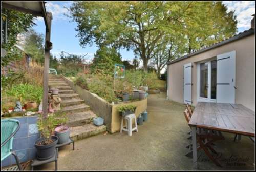 Montaigu Vendée house foto 7183584