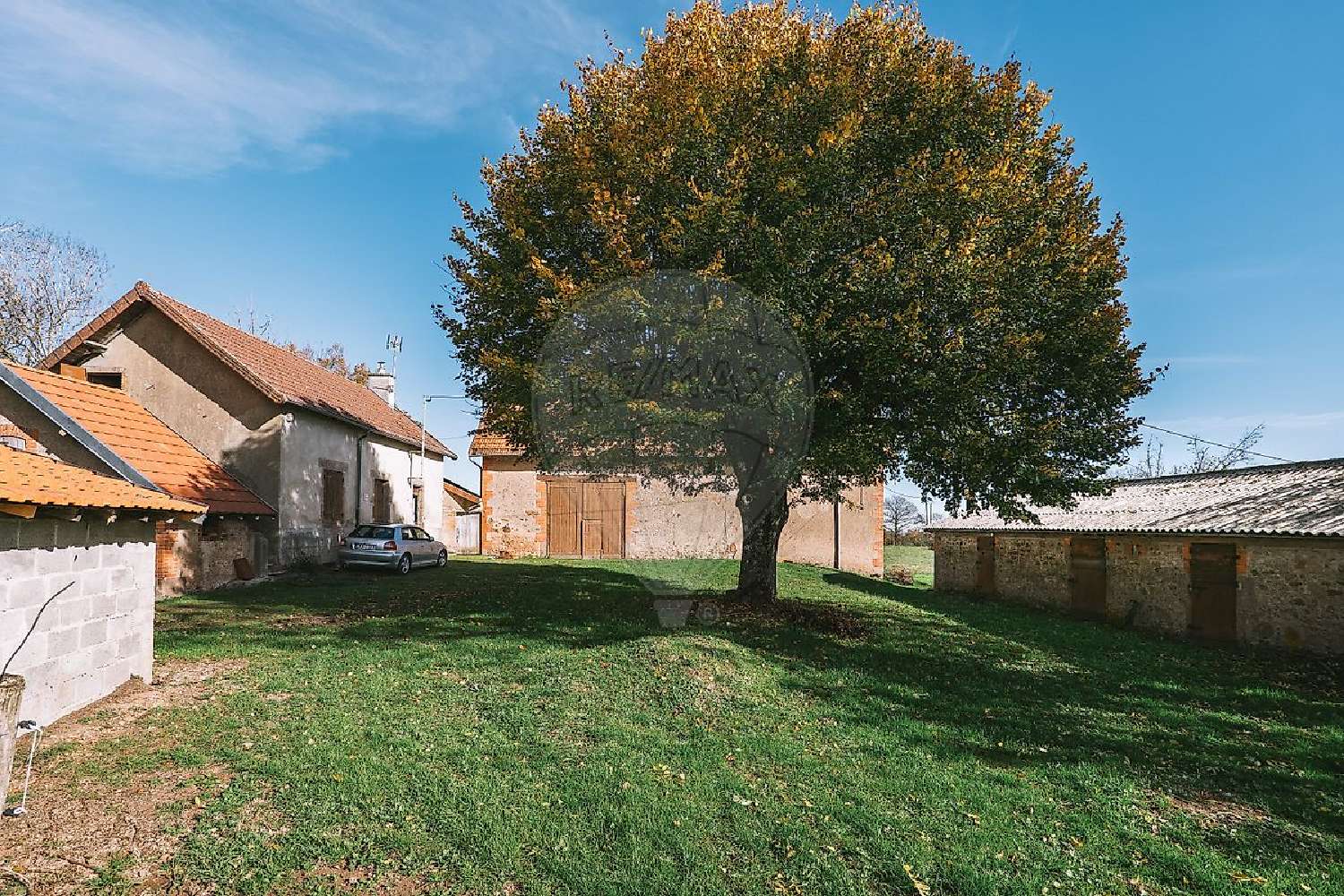 te koop huis Montaigüet-en-Forez Allier 1