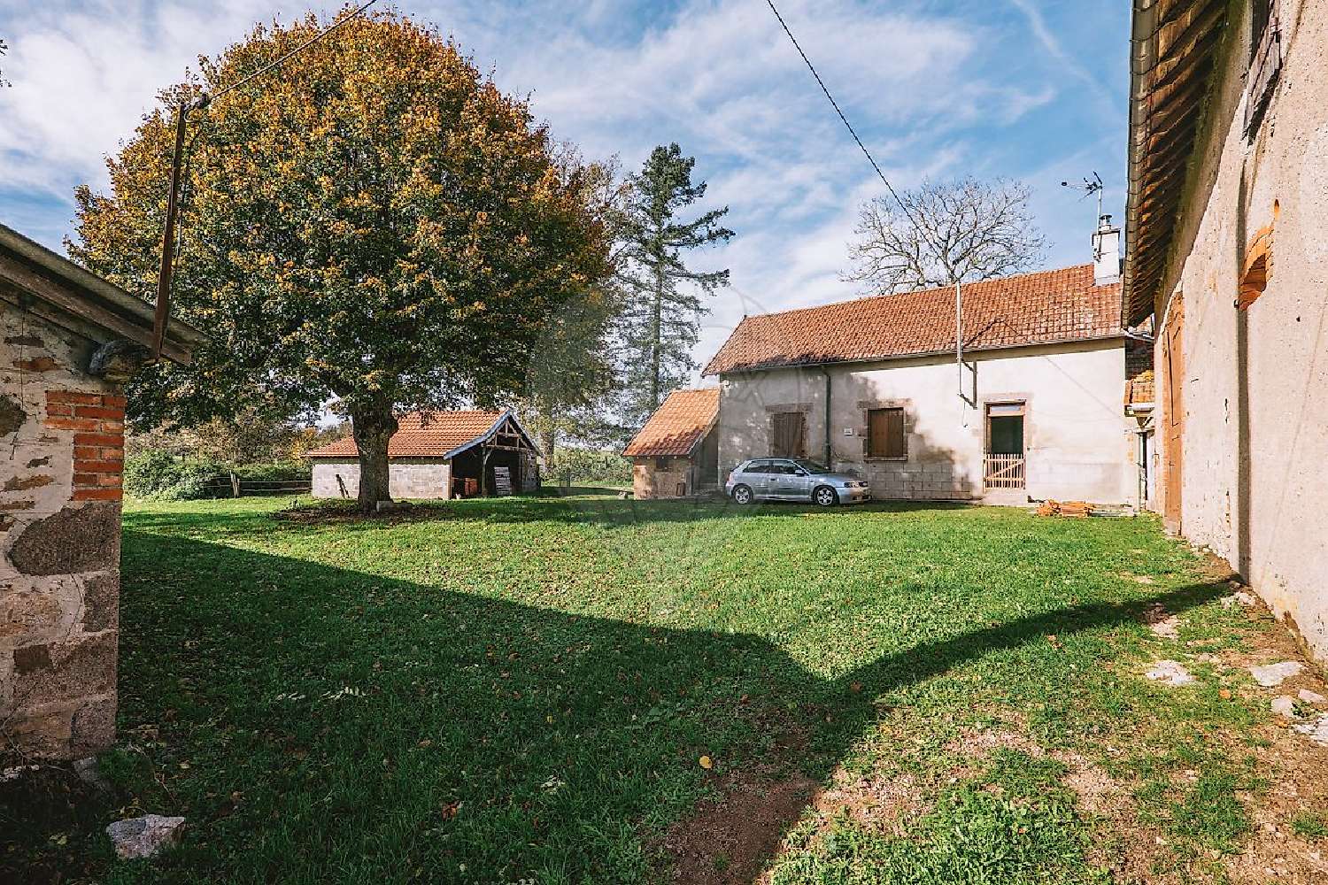 te koop huis Montaigüet-en-Forez Allier 5