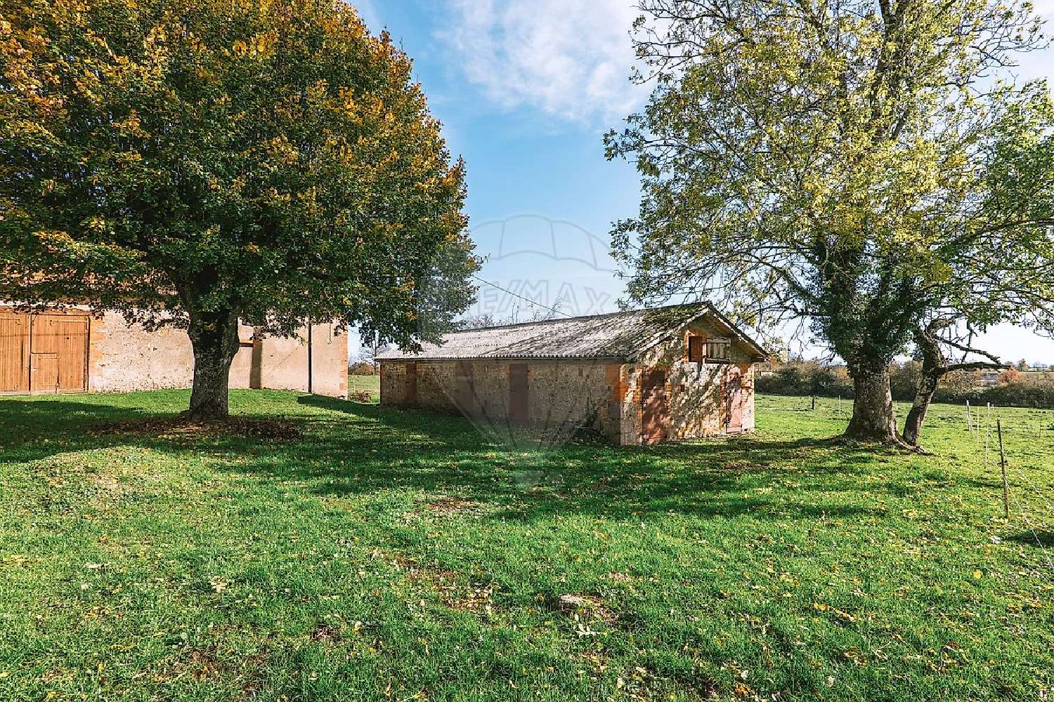 te koop huis Montaigüet-en-Forez Allier 8