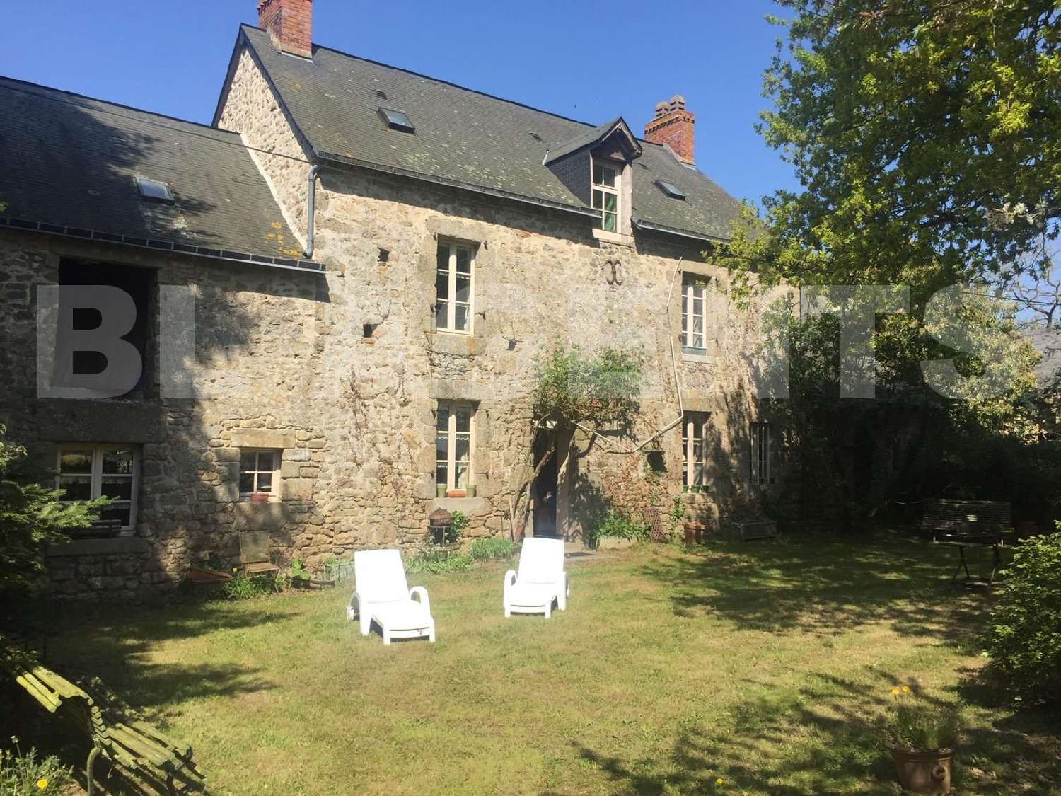  te koop huis Montourtier Mayenne 1