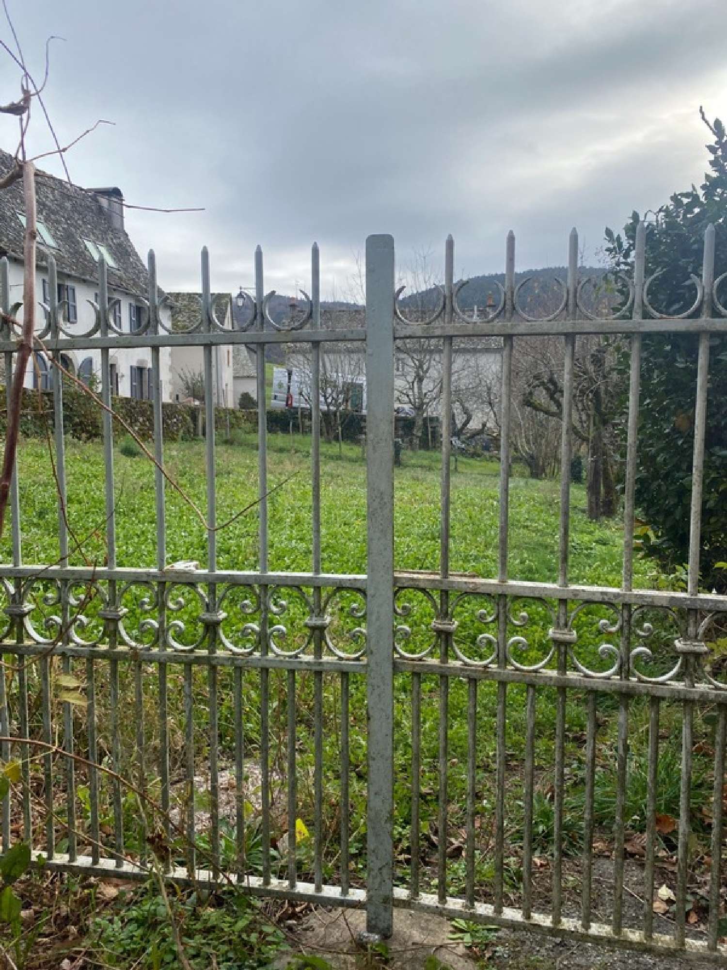 en venta casa Montsalvy Cantal 2