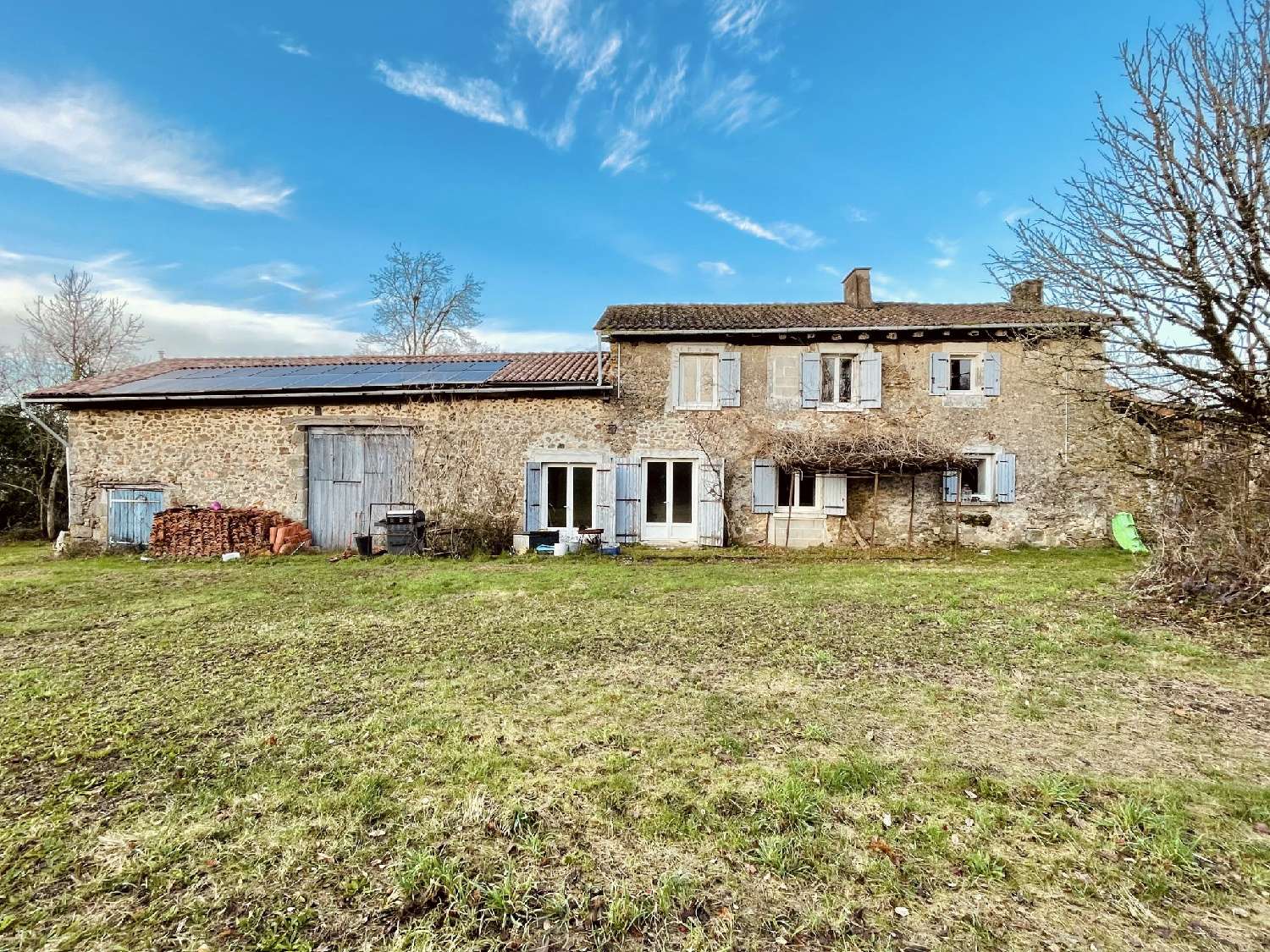  for sale house Moulidars Charente 1