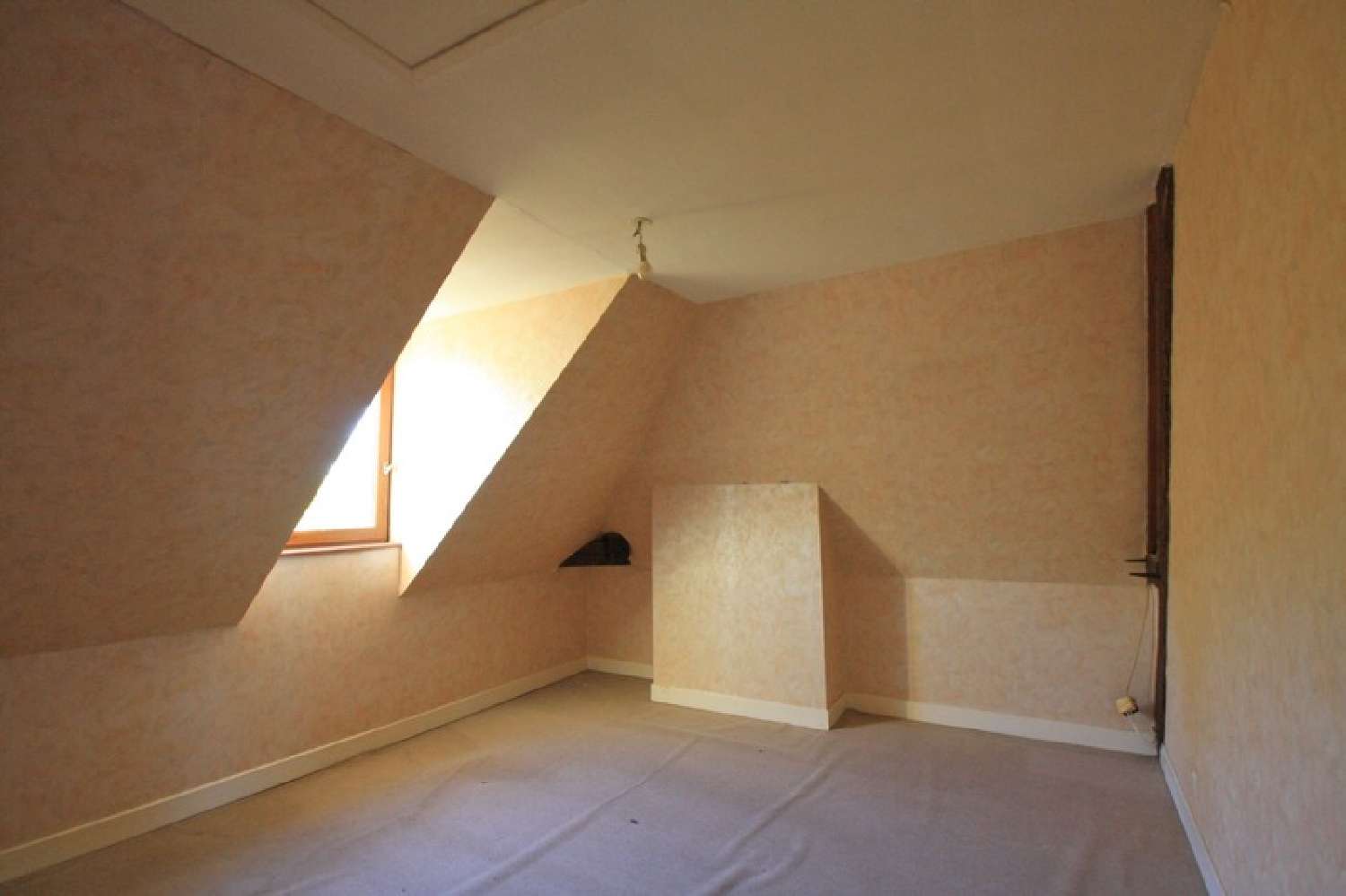 à vendre maison Neuilly-le-Réal Allier 5