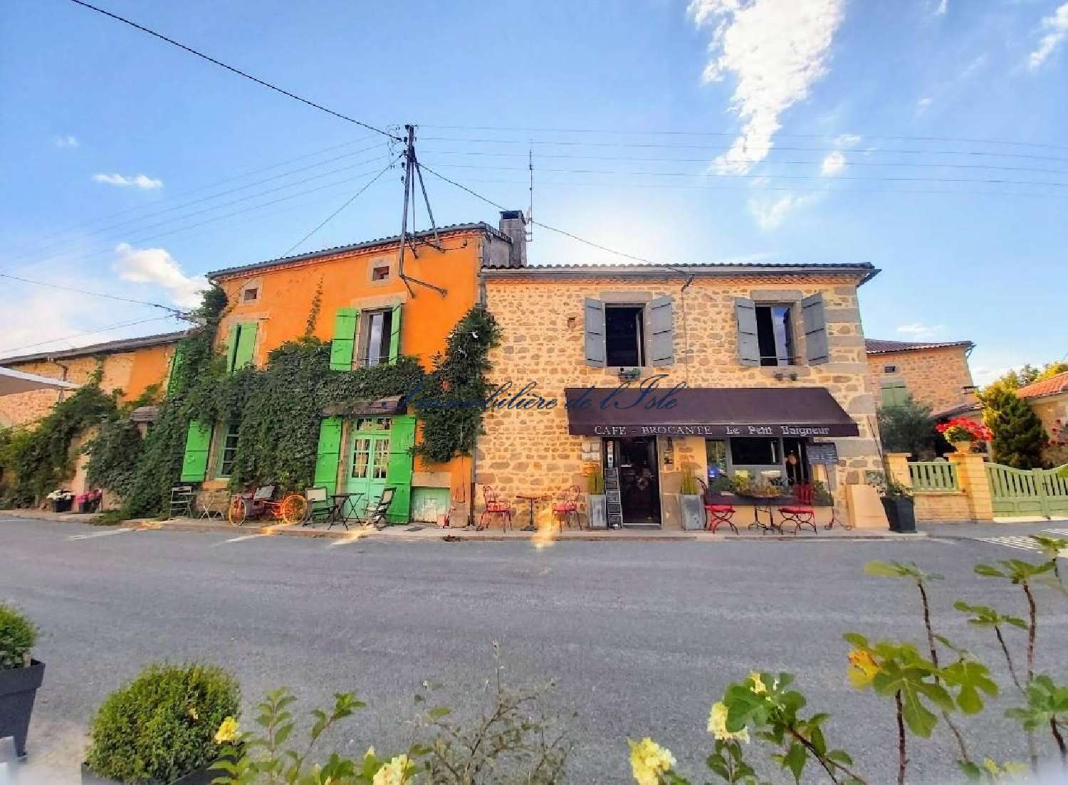 à vendre maison Nontron Dordogne 2