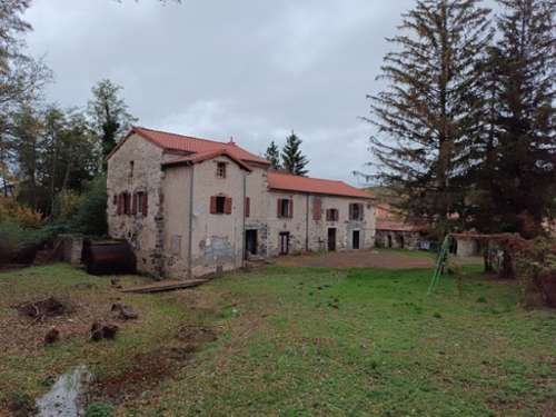 Perrier Puy-de-Dôme house foto 7207004