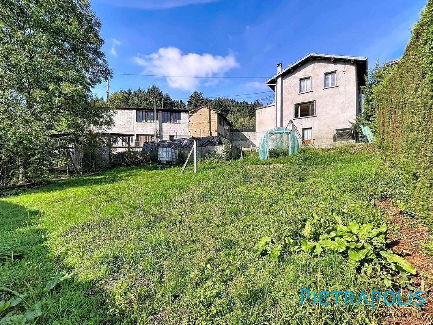 à vendre maison Sail-sous-Couzan Loire 2